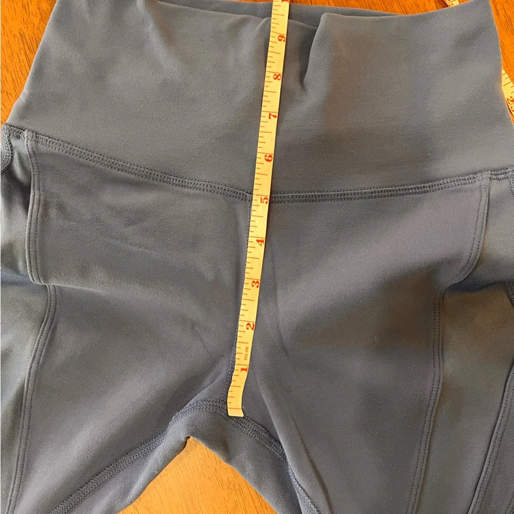 Alo Yogy High Waist Epic Legging in light Blue . Size XS